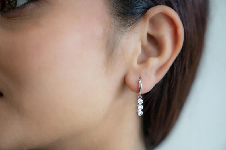 0.40Ct White Round Cut Moissanite 3 Tear Drop Earring In Solid 14K White Gold - Image 2 of 4