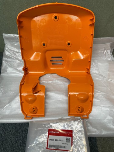 HONDA NPS50 RUCKUS BATTERY PLASTIC ORANGE 64300-GGA-650ZC 81130-GEZ-010ZT set - Picture 4 of 6