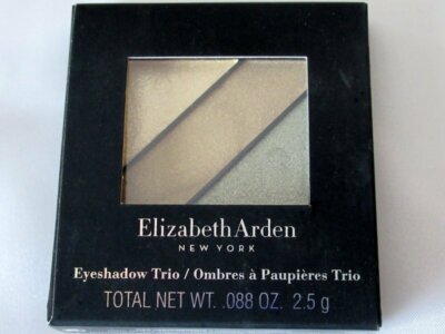 Eyeshadow Trio Elizabeth Arden Leaves of Green 03 NEW Buy 2/ get FREE COMPACT