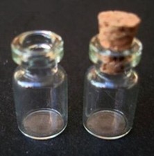 10pcs Clear Glass Bottles Vials with Corks 0.6ml