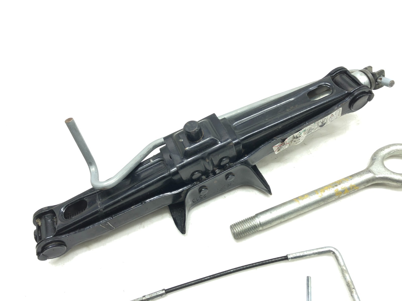 2014-2020 MASERATI GHIBLI WHEEL JACK LIFT W/ TOW HOOK OEM.