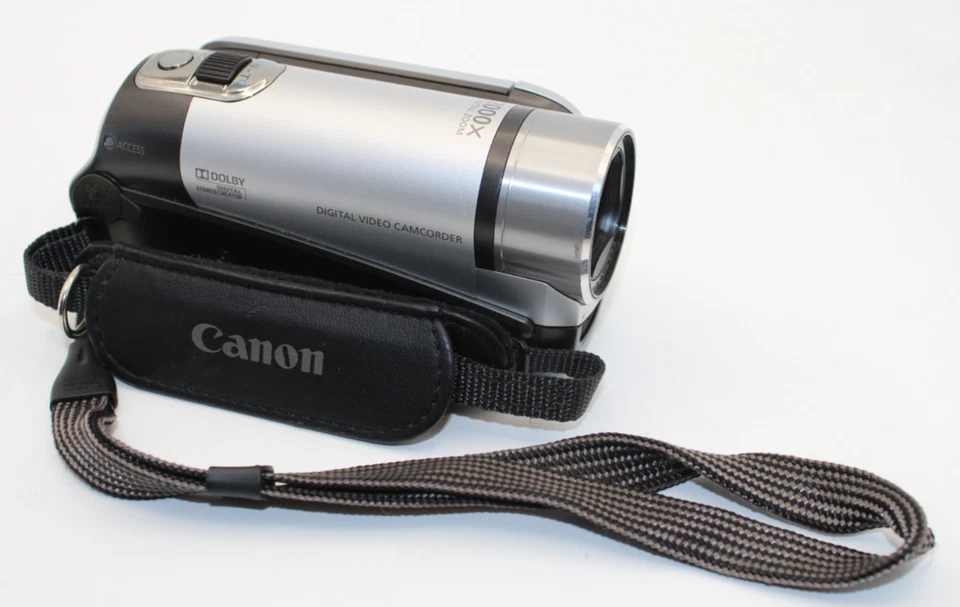 Canon FS200 SD Digital Camcorder 41X Advanced Zoom Silver w/ Charger & Box. - Image 3 of 4