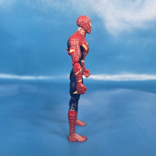 Hasbro Modellino 5" Spider-Man 3 Battle Damage Punching Peter Parker 2006 - Foto 5 di 12