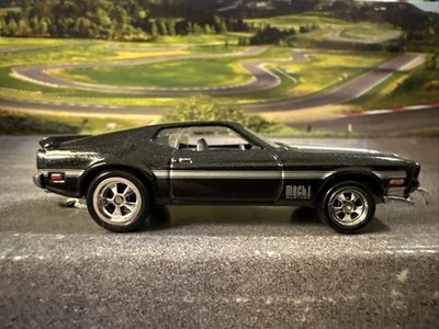 HOT WHEELS MINT LOOSE 1971 FORD MUSTANG MACH 1 ''CHASE'' LARRYS GARAGE SERIES #