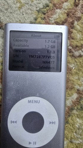 Apple iPod Nano 2nd Generation Silver 2GB Model A1199 Used Works need new batt - Picture 2 of 5