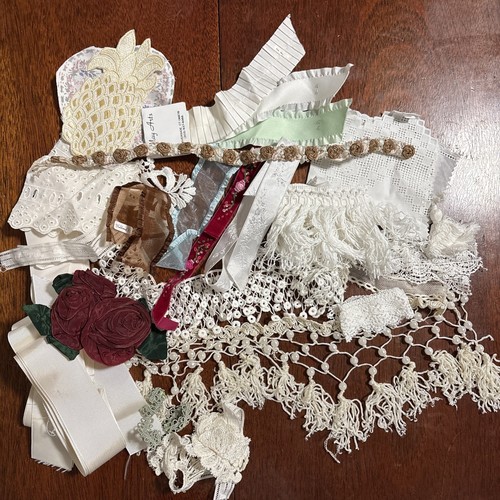 1.6# Craft Lot Lace Trim Flowers Buttons Rainbow Gallery Thread Zippers Misc - Picture 11 of 11