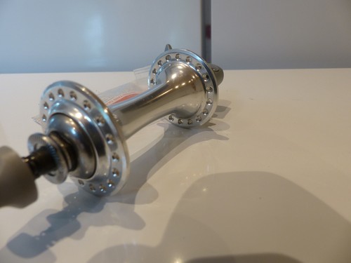 Original Shimano Vorderradnabe Ultegra. H36. Neu, incl. Schnellspanner - Bild 3 von 5