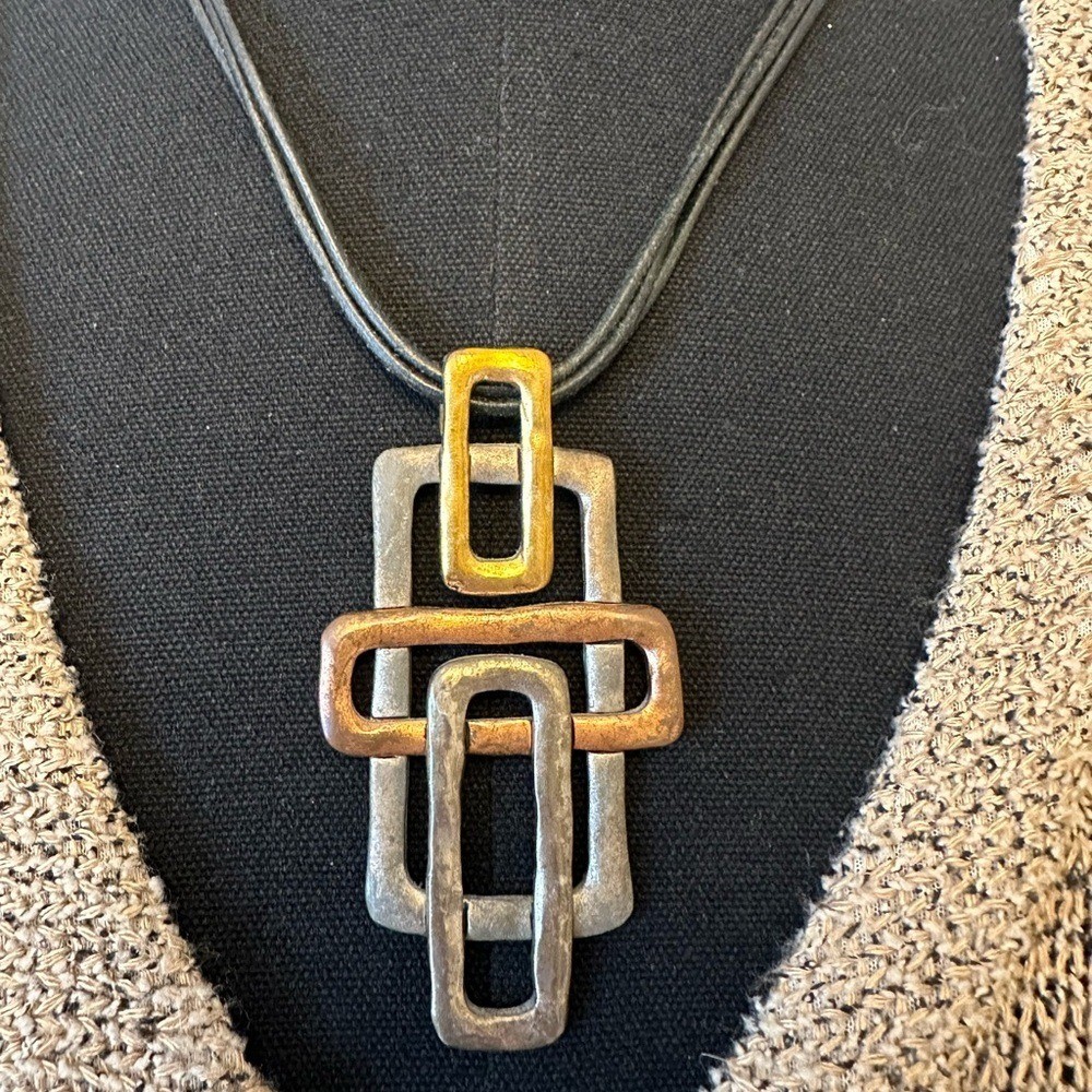 Foto 2 di 8