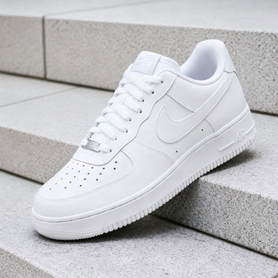 Nike Air Force 1 Low Top Triple White '07 Mens White Sports Classic Sneaker