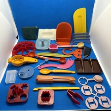 Lot of Vtg Tupperware Gadgets Hostess Favors & More 25 Different Pieces NOS ~ #1
