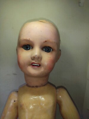 tête de poupée ancienne en carton , antique doll