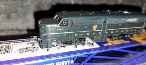 N Scale FA2 Locomotive PRR #9620 - Picture 6 of 9