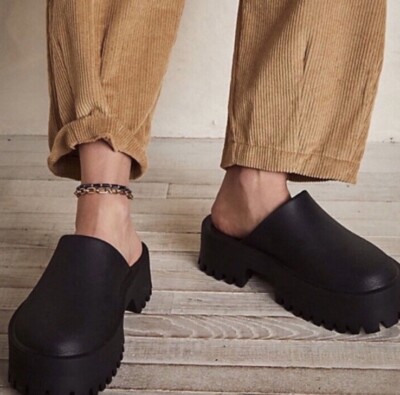 注目ブランド!! ◆JEFFREY CAMPBELL◆JEFFREY CAMPBELL Clogge JEFFREY CAMPBELL Bae Clogge Black Lug Sole Platform Slip On
