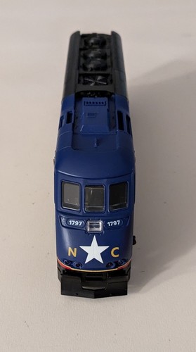 Athearn RTR 2613 HO Scale North Carolina DOT F59PHI Powered Locomotive #1797 - Picture 6 of 9