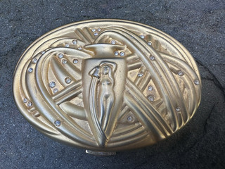 Old Vintage Estee Lauder Makeup Compact w Mirror Gold Tone Golden Aquarius