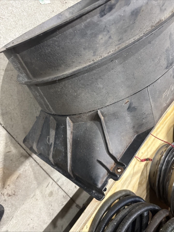 OEM 1970-72 Chevy Monte Carlo Complete Fan Shroud Barrel Surround Extension SBC - Image 2 of 4