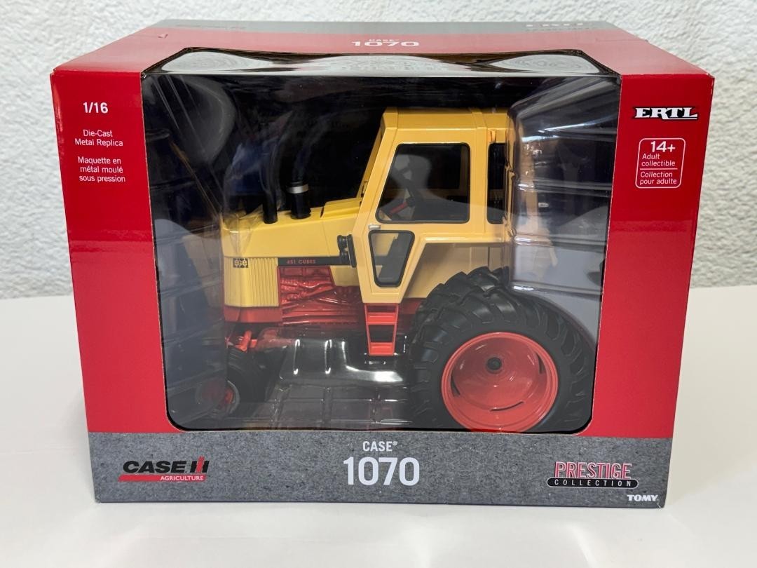 ERTL 1/16 Case 1070 Agri King 2WD Rear Duals Tractor Prestige