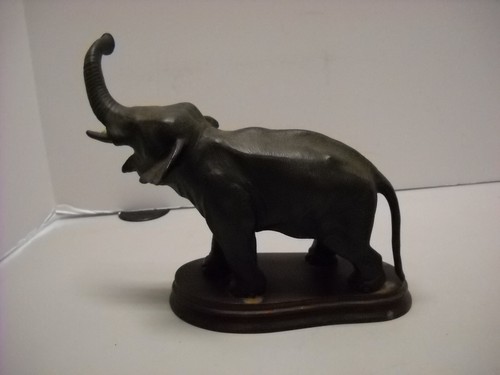 Cast Aluminum Elephant Family Figurines Bronze Coloring Trunks Up Set of 3 - Picture 13 of 16