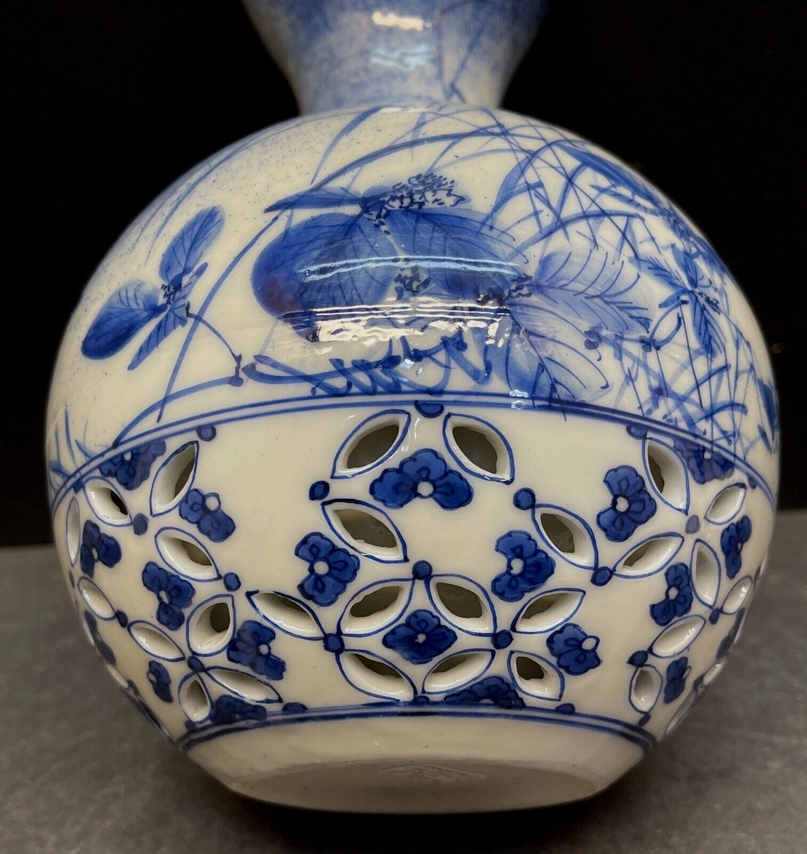 Japanese Meiji Seto Porcelain Vase w/ Blue & White Decor by