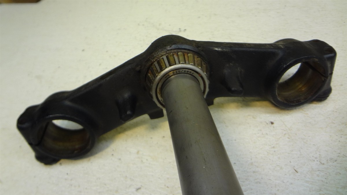 1993 Kawasaki ZX600 ZX 600 ZX6 K413-1' triple tree steering stem