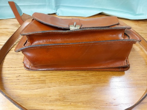 Vintage Brown Italian Leather Handbag / Satchel, Made in Republic of Ireland - Picture 7 of 12