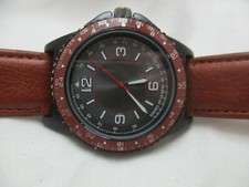 Analog Wristwatch Brown Buckle Band Round Black Face Simple Style