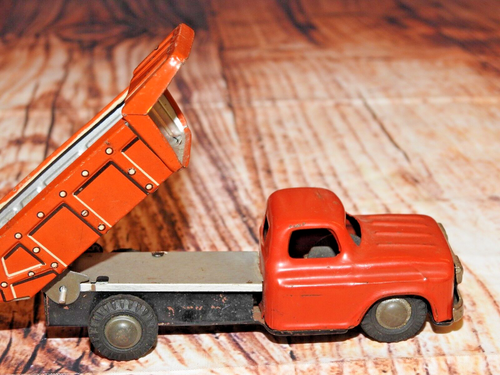 Vintage 1950'sTN Toys Tin Lithograph Friction Toy Dump Truck Made in Japan - Picture 9 of 9