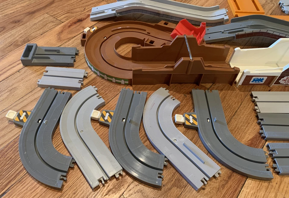 Tomy Thomas and Friends Thomas большой погрузчик, наполнитель, совок, загрузка и самосвал замена - Изображение 4 из 4