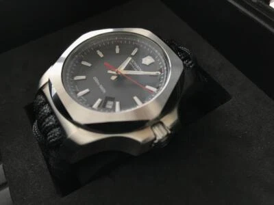VICTORINOX I.N.O.X. 241726.1 - Herren Armbanduhr Gebraucht Top Zustand - Bild 1 von 4