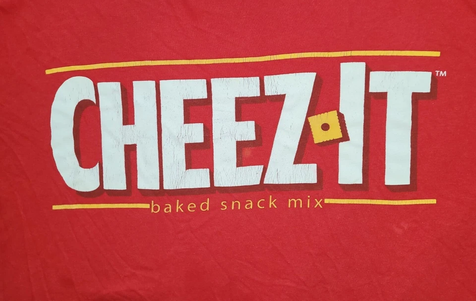 Camiseta gráfica de manga corta roja XL de Kellogg's Cheez It para hombre Foto 2 de 4