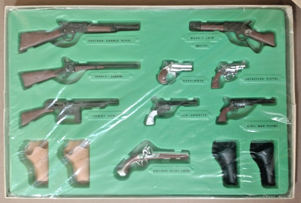 Vtg 60s MARX FAMOUS FIREARMS PRECISION MINIATURES of HISTORIC
