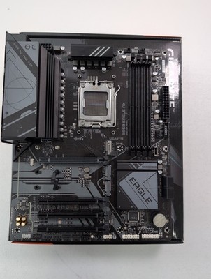 GIGABYTE - B650 EAGLE AX (Socket AM5) AMD B650 ATX DDR5  Motherboard =READ=