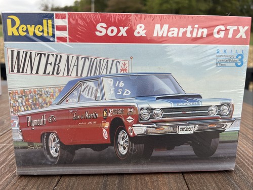 Revell Sox & Martin '67 Plymouth GTX 1:25 Modell, Neu DC62