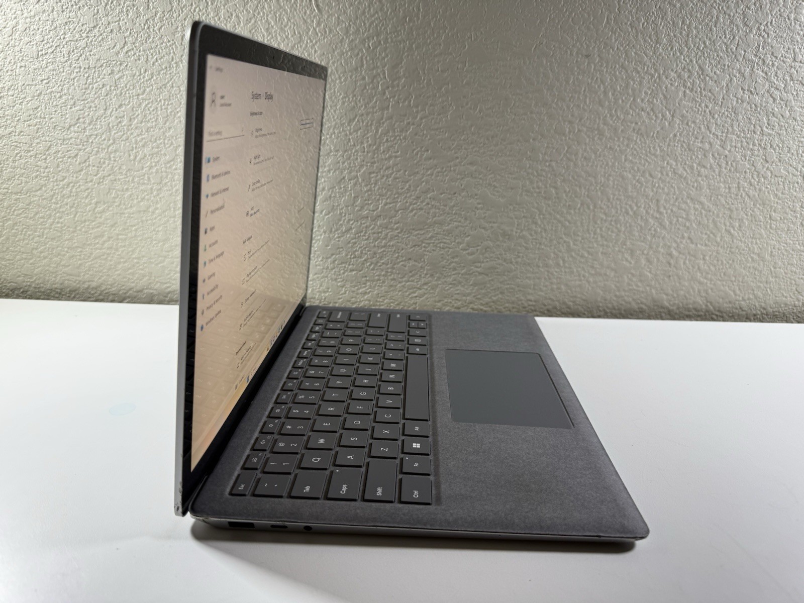 Microsoft Surface Laptop 5 13.5''  1950 Intel Core i7-1265U 16GB RAM 512GB NVME — image 10