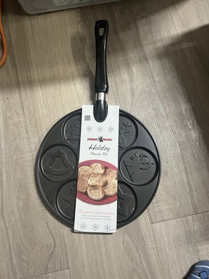 Brand New Nordic Ware Holiday Pancake Pan