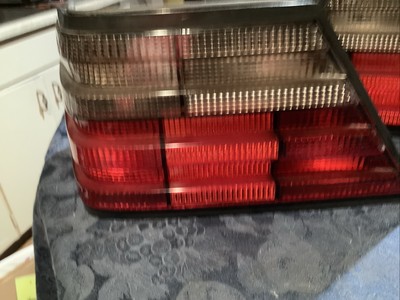 1994 1995 Mercedes W124 E320 E500 E420 RH LH Taillight Complete