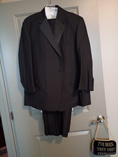 Saks Fifth Avenue Custom Sized Tuxedo w/Jacket, Pants, Vest, Shirt  Travel Bag
