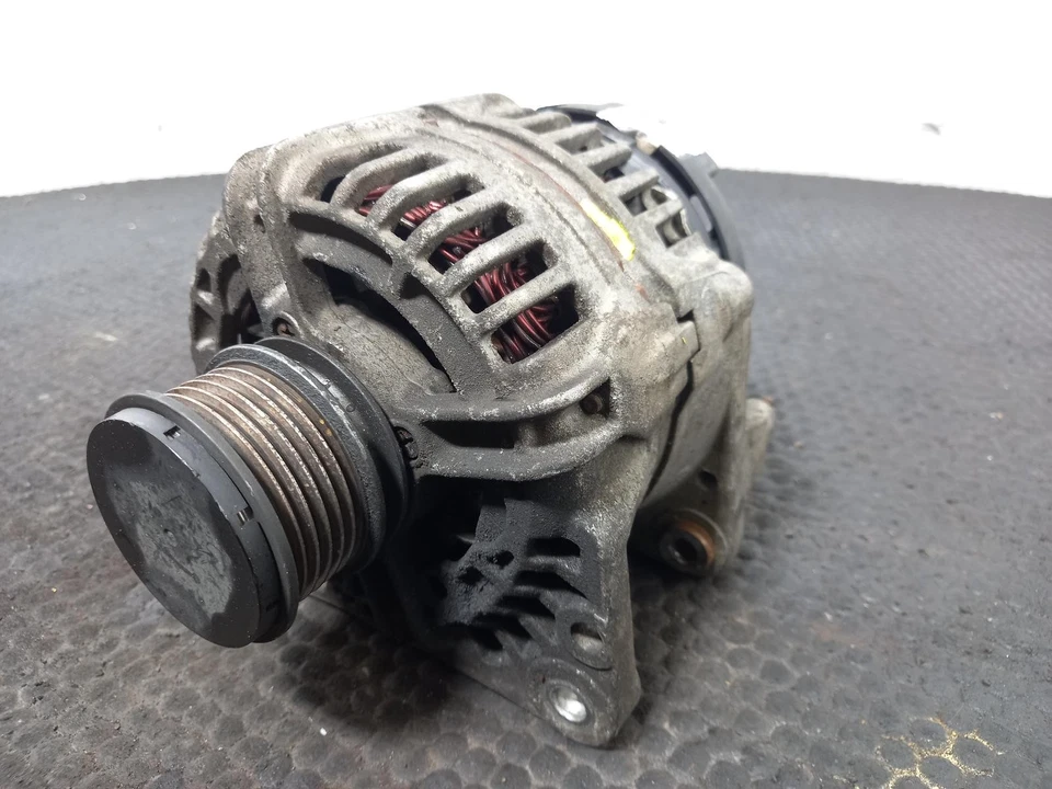 Alternador VOLKSWAGEN TRANSPORTER 1990-2004 2,5 L AJT  Foto 3 de 4