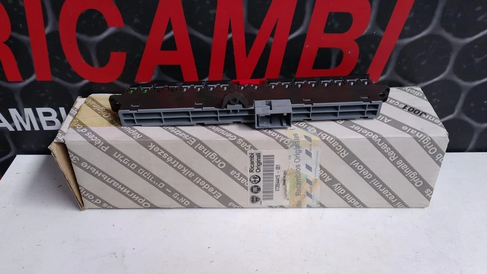 FIAT Panda VAN Serie (12>) PULSANTIERA CENTRALE PER 735544415 Foto 3 de 3