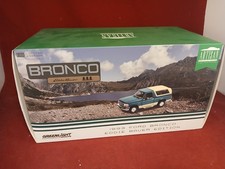 1:18 Greenlight 1993 Ford Bronco Eddie Bauer Metallic Teal Green Mint New In Box