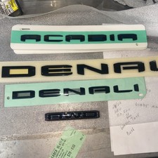 2024-2026 Gmc Acadia Rear Acadia Emblems In Black 26539705 New Oem See Photos