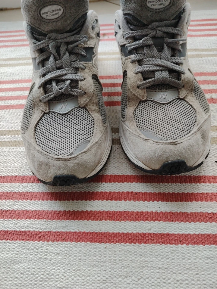 New Balance 2002R, Foto 1 von 5