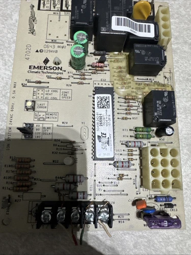 YORK Coleman 265901 Furnace Control Circuit Board 50A56-242
