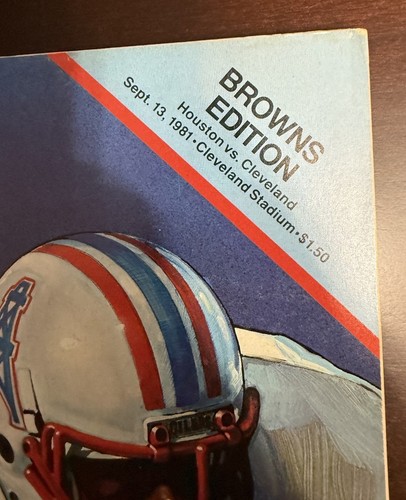 1981 NFL PROGRAM HOUSTON OILERS AT CLEVELAND BROWNS -Sept. 13, 1981 - Picture 2 of 4