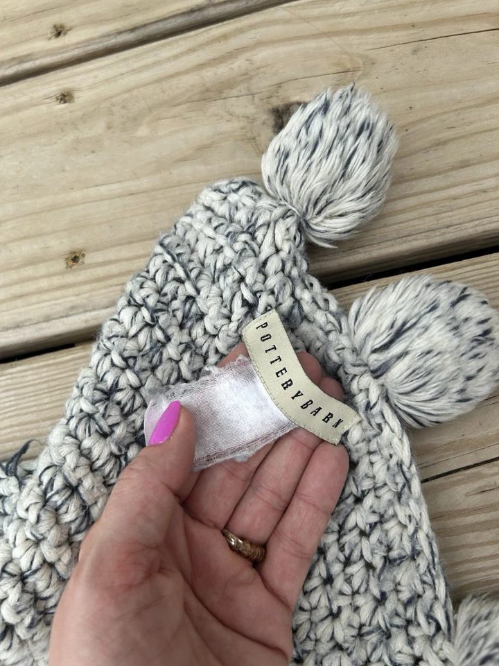 Manta Pottery Barn Gruesa Tejida Pom Pom Gris Crema Usada en Excelente Condición Foto 3 de 4