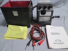 James G. Biddle 21159 Hand Crank Megger Major Tester w/ Case & Cables Test Cards