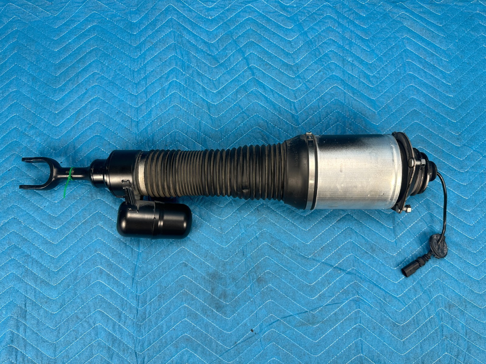 Bentley Flying Spur Front Passenger Side Air Shock Absorber Strut 29k 06-12 OEM