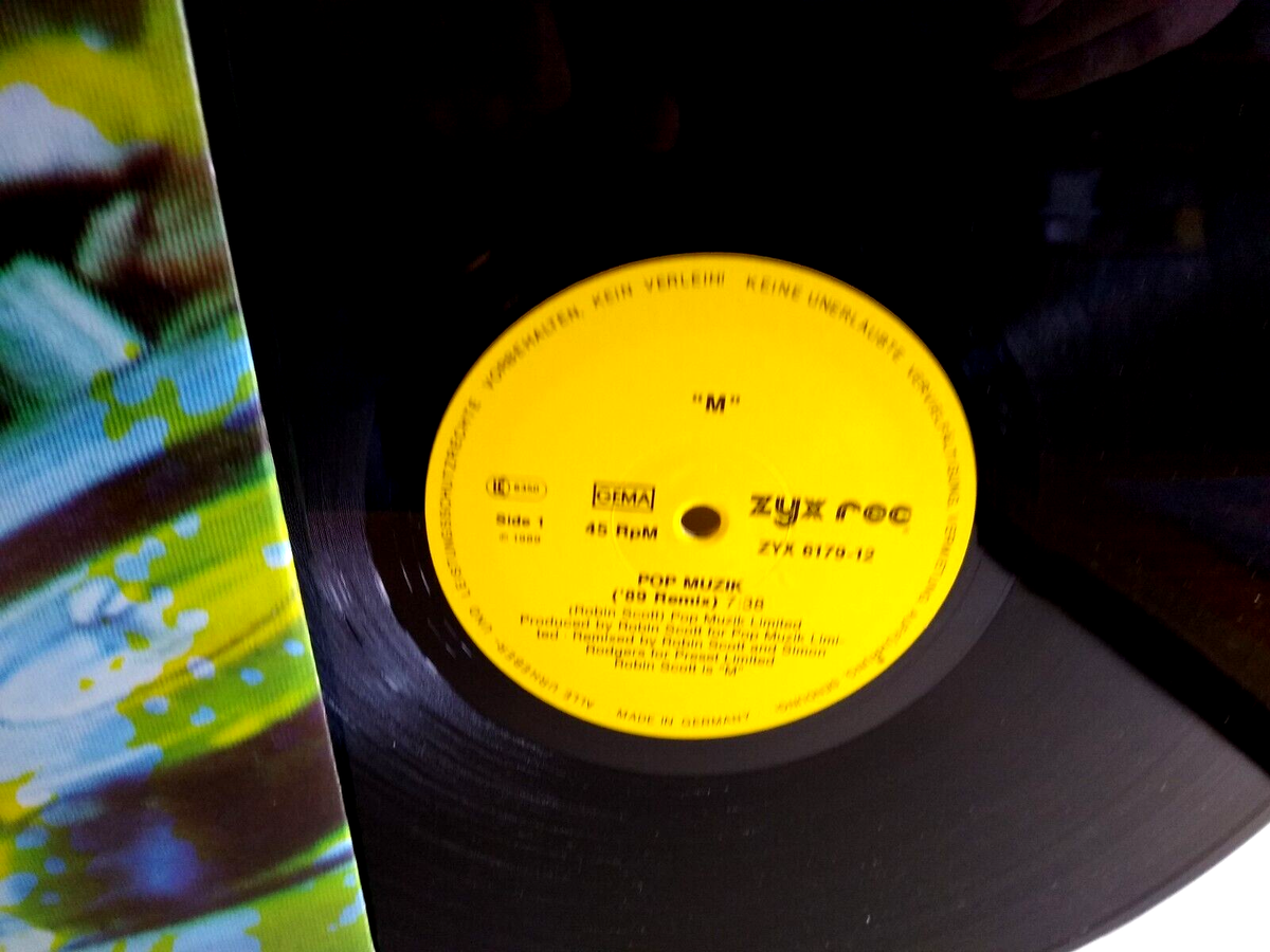 M Pop Muzik (The 1989 Re-Mix) Vinyl 12