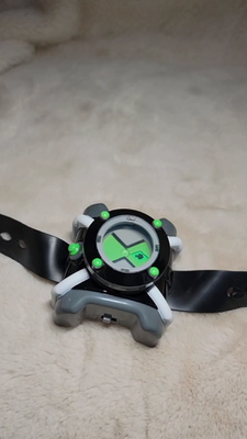Ben 10 Deluxe Omnitrix FX Watch Alien Voices Lights Sound