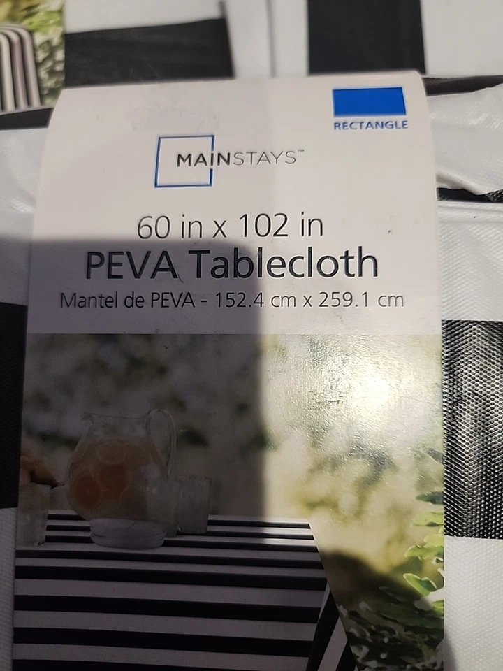 NUEVO CON ETIQUETAS Mantel a Rayas Blanco y Negro "Beetlejuice" Nunca Usado Hogar Libre de Humo Foto 2 de 4